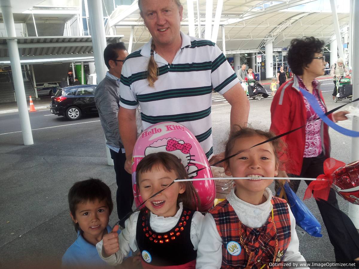 Auckland Airport Skyway Lodge ' />

     <!--
                 --><img src = 